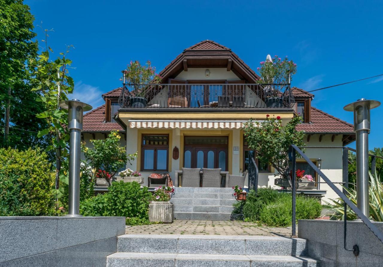 Mikes Vendégház Balatonfüred Exterior foto